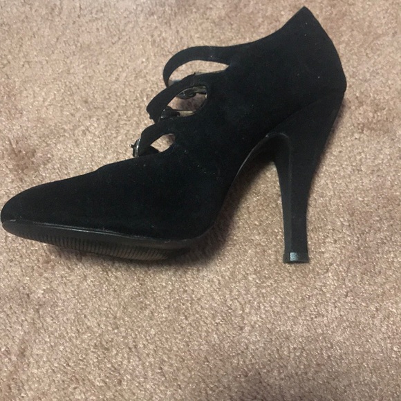 Dolce by Mojo Moxy Faux Sued Strapped Dress Pumps - Picture 5 of 8